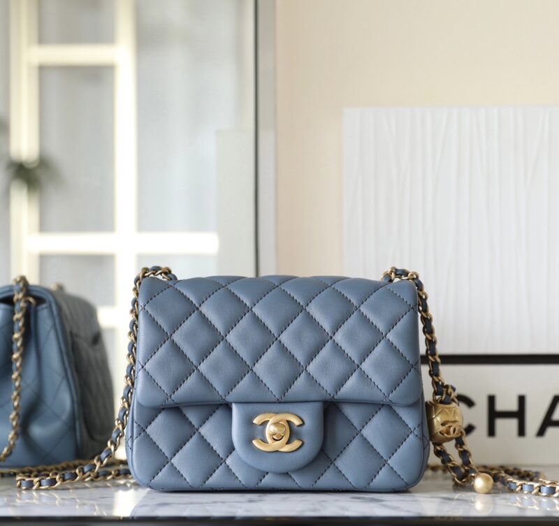 Replica CHANEL CF 17cm Golden Ball 1 Replica CHANEL CF 17cm Golden Ball - best-selling designer handbag dupe