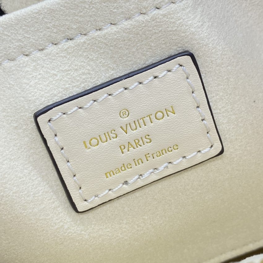 Replica LV OnTheGo East West White 4 Replica LV OnTheGo East West White - 1:1 designer replica handbag
