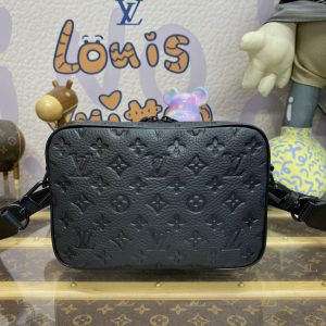 Replica Louis Vuitton Steamer Messenger Black 5 Replica Louis Vuitton Steamer Messenger Black - premium-grade designer purse dupe
