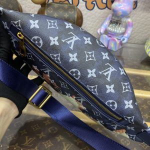 Replica Louis Vuitton Bumbag Discovery Blue Fire 4 Replica Louis Vuitton Bumbag Discovery Blue Fire - top-tier luxury replica shoulder bag