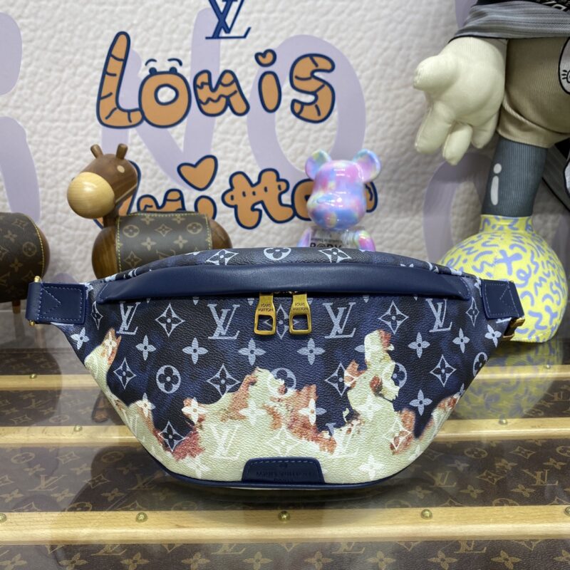 Replica Louis Vuitton Bumbag Discovery Blue Fire 1 Replica Louis Vuitton Bumbag Discovery Blue Fire - top-rated replica designer bag
