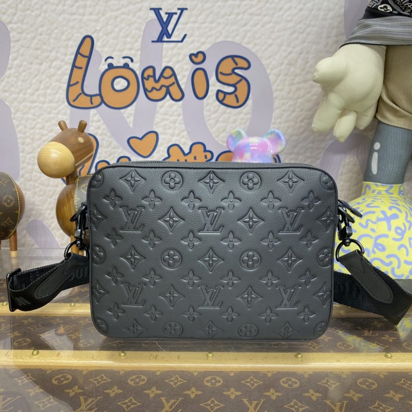Replica Louis Vuitton Trio Messenger Full Black 5 Replica Louis Vuitton Trio Messenger Full Black - best quality luxury bag dupe