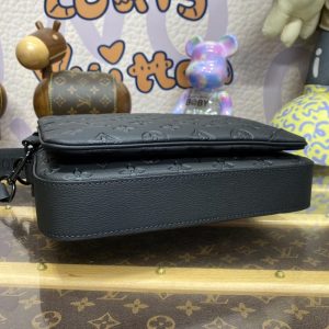 Replica Louis Vuitton Trio Messenger Full Black 6 Replica Louis Vuitton Trio Messenger Full Black - high-accuracy replica luxury purse