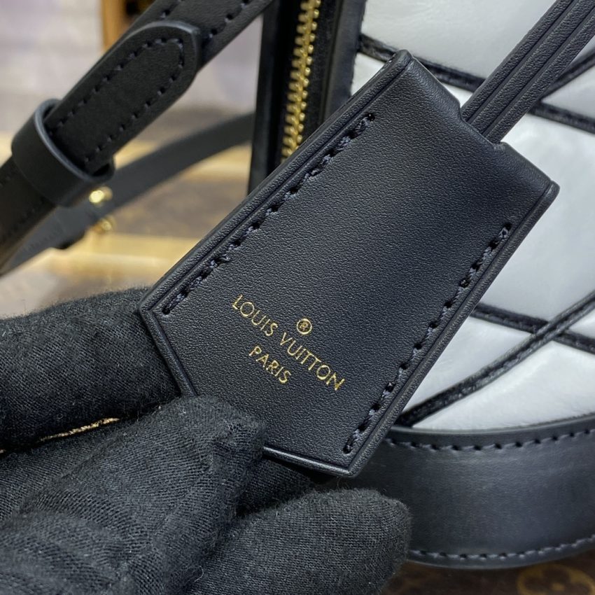 Replica Louis Vuitton Alma BB White 6 Replica Louis Vuitton Alma BB White - ultra-realistic fake designer tote
