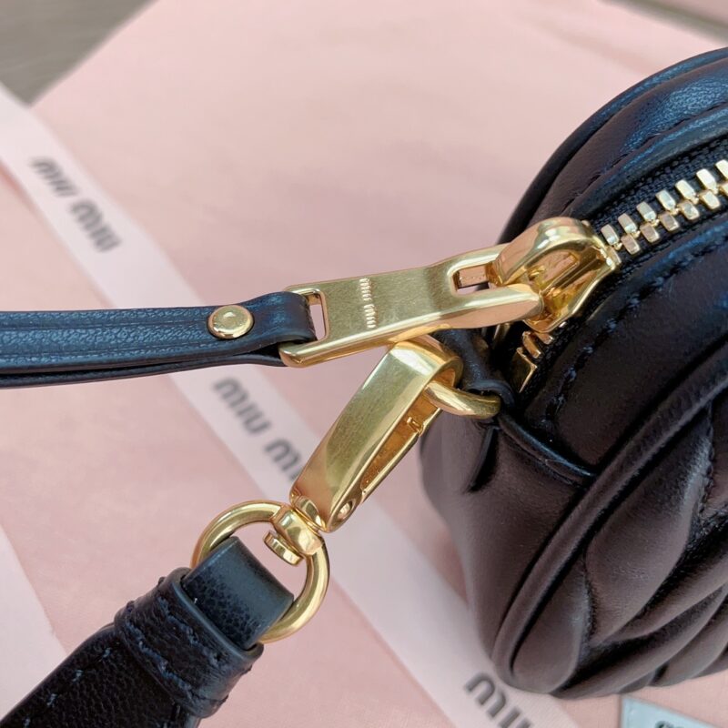 Replica Miu Miu Clutch Black 3 Replica Miu Miu Clutch Black - best-selling designer handbag dupe