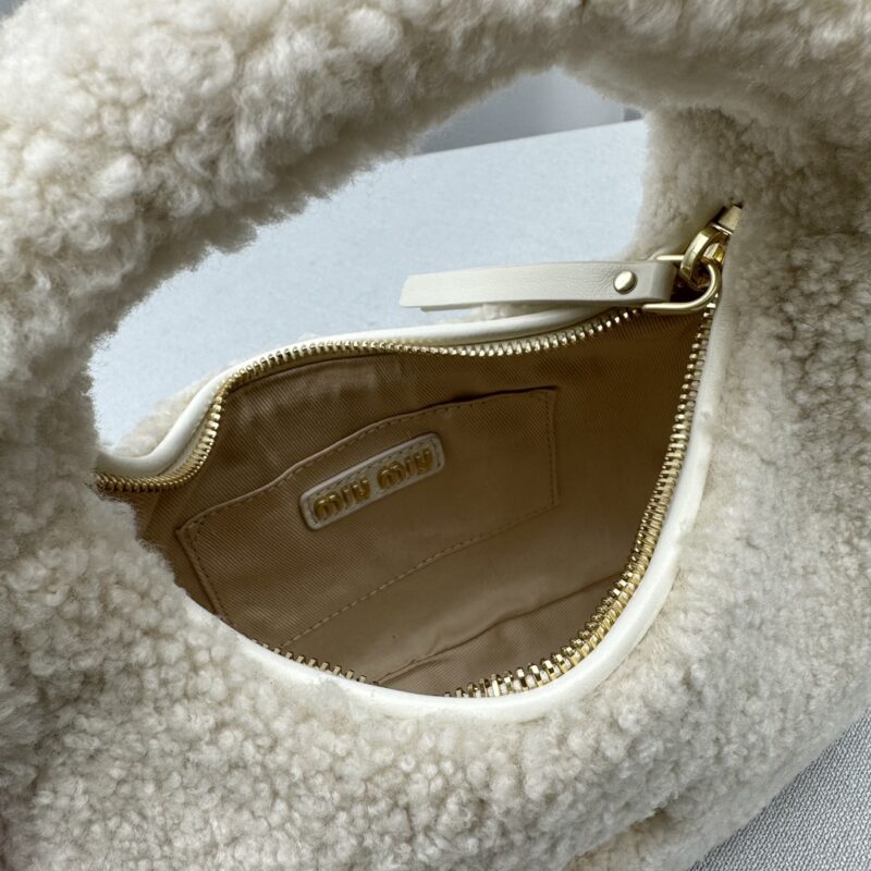 Replica Miu Miu Wander White Wool 3 Replica Miu Miu Wander White Wool - authentic-look luxury purse replica