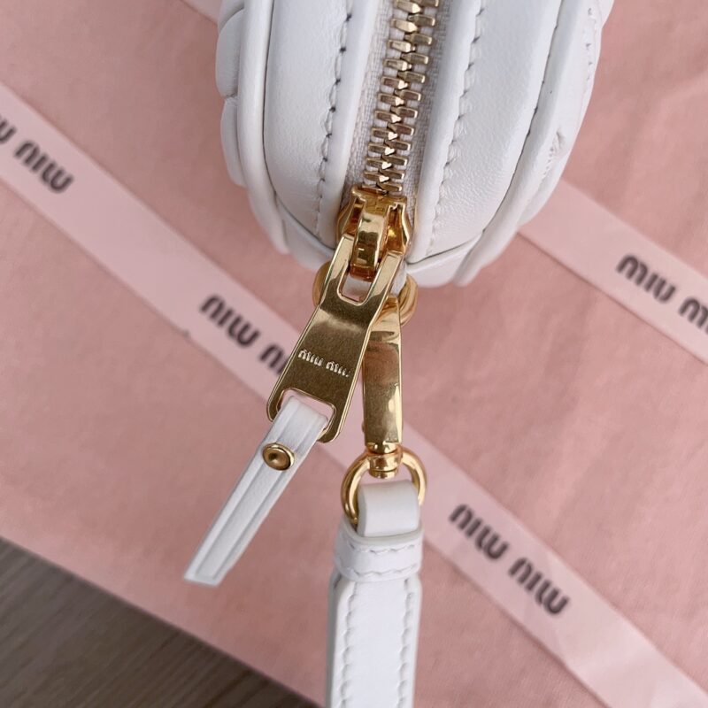 Replica Miu Miu Clutch White 5 Replica Miu Miu Clutch White - premium-grade designer purse dupe