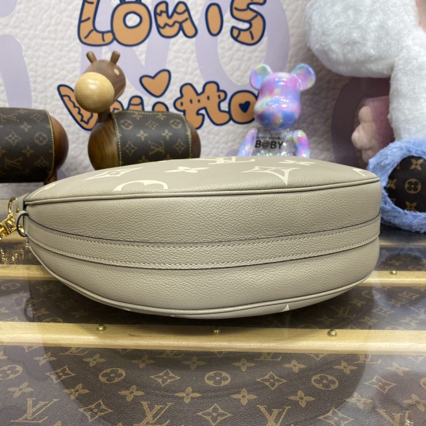 Replica Louis Vuitton Loop Hobo Beige 7 Replica Louis Vuitton Loop Hobo Beige - ultra-realistic fake designer tote