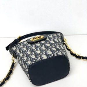 Replica Dior 30 Montaigne Amber Chain 5 Replica Dior 30 Montaigne Amber Chain - high-quality designer bag clone