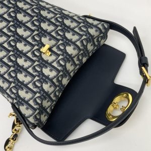 Replica Dior 30 Montaigne Amber Chain 2 Replica Dior 30 Montaigne Amber Chain - top-rated replica designer bag