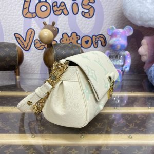 Replica Louis Vuitton Favorite White 2 Replica Louis Vuitton Favorite White - high-end fake designer purse