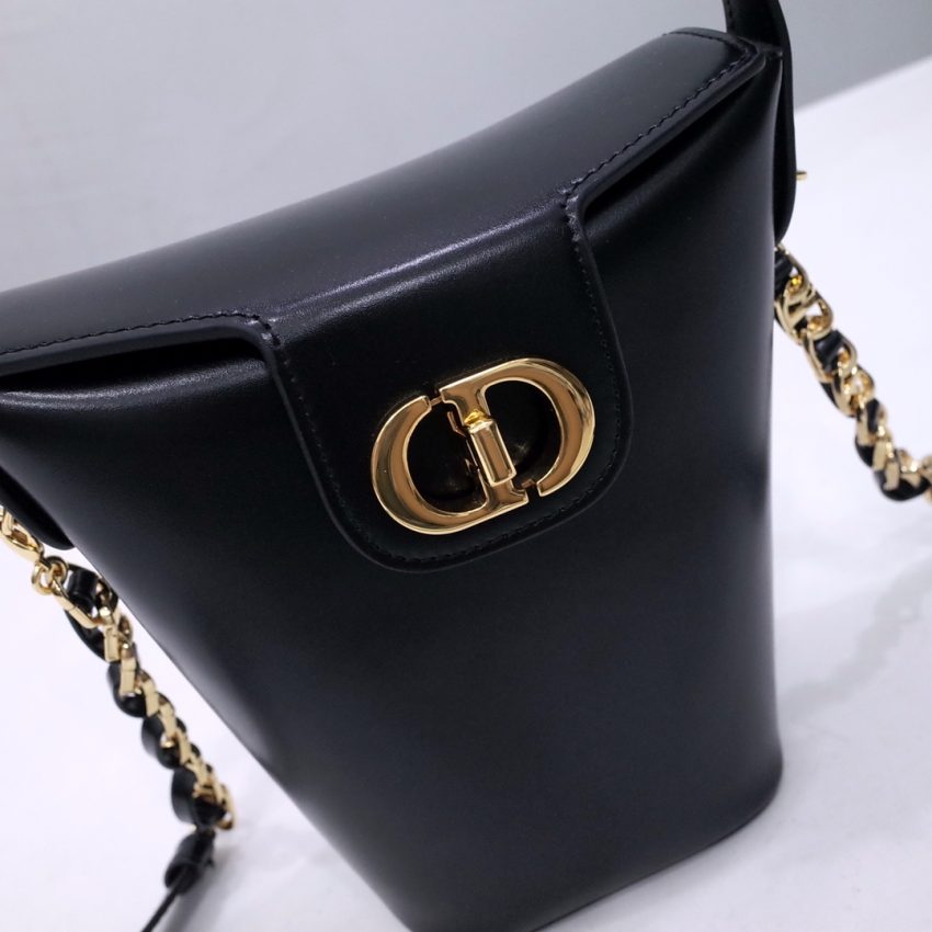 Replica Dior 30 Montaigne Amber Chain Black 2 Replica Dior 30 Montaigne Amber Chain Black - authentic-look luxury purse replica