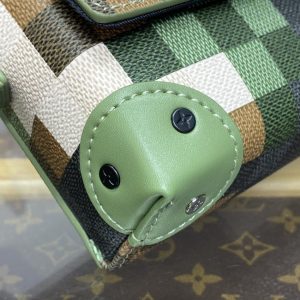 Replica Louis Vuitton Steamer Wearable Wallet 7 Replica Louis Vuitton Steamer Wearable Wallet - best-selling designer handbag dupe