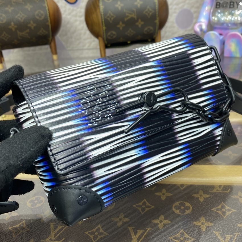 Replica Louis Vuitton Steamer Wearable Wallet II 4 Replica Louis Vuitton Steamer Wearable Wallet II - best-selling designer handbag dupe