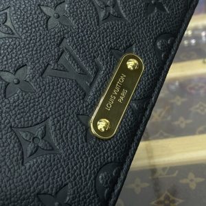 Replica Louis Vuitton Wallet On Chain Lily Black 5 Replica Louis Vuitton Wallet On Chain Lily Black - realistic designer-inspired fake bag