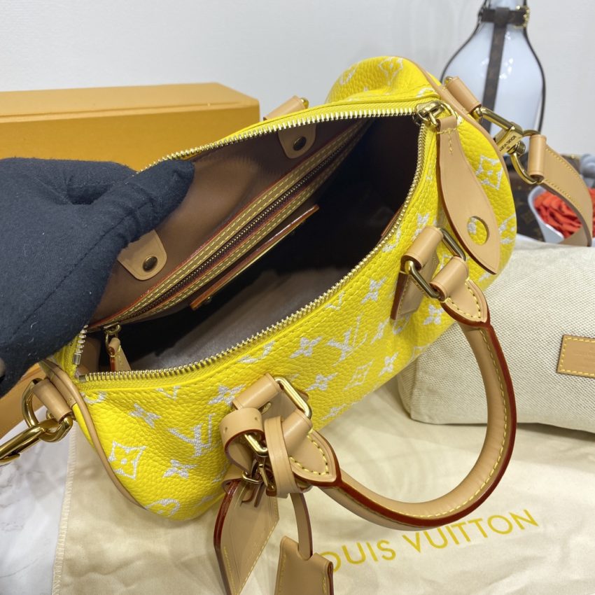 Replica Louis Vuitton Speedy P9 Bandouliere 25 Yellow 6 Replica Louis Vuitton Speedy P9 Bandouliere 25 Yellow - authentic-look luxury purse replica