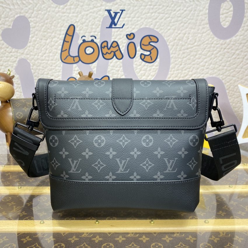 Replica Louis Vuitton Saumur Messenger Bag 2 Replica Louis Vuitton Saumur Messenger Bag - top-tier luxury replica shoulder bag