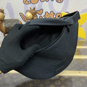 Replica Louis Vuitton Bumbag Discovery Black Canvas 7 Replica Louis Vuitton Bumbag Discovery Black Canvas - high-end fake designer purse