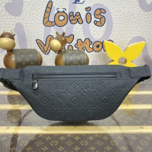 Replica Louis Vuitton Bumbag Discovery Black Canvas 8 Replica Louis Vuitton Bumbag Discovery Black Canvas - best quality luxury bag dupe