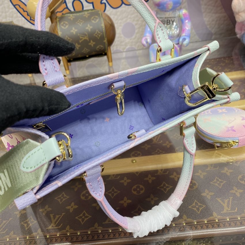 Replica LV OnTheGo Purple 5 Replica LV OnTheGo Purple - realistic designer-inspired fake bag