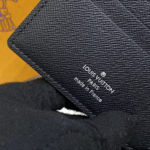 Replica Louis Vuitton Multiple Wallet 7 Replica Louis Vuitton Multiple Wallet - authentic-look luxury purse replica