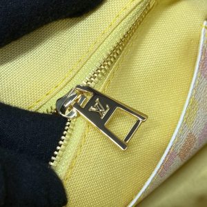 Replica LV OnTheGo Yellow 8 Replica LV OnTheGo Yellow - high-quality designer bag clone