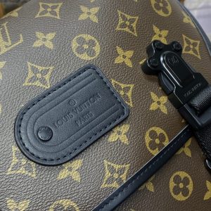 Replica Louis Vuitton Trail Messenger Bag 9 Replica Louis Vuitton Trail Messenger Bag - authentic-look luxury purse replica