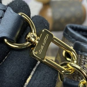 Replica Louis Vuitton Canoé Bucket Bag 5 Replica Louis Vuitton Canoé Bucket Bag - authentic-look luxury purse replica