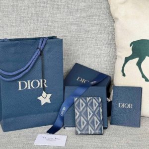 Replica Dior Bi Fold Card Holder 4 Colors 6 Replica Dior Bi Fold Card Holder 4 Colors - high-end fake designer purse