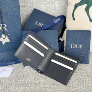 Replica Dior BiFold Wallet 4 colors 4 Replica Dior BiFold Wallet 4 colors - realistic designer-inspired fake bag