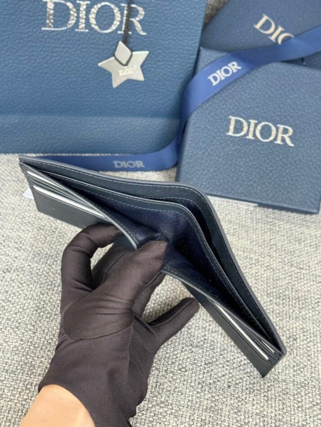Replica Dior BiFold Wallet 4 colors 8 Replica Dior BiFold Wallet 4 colors - ultra-realistic fake designer tote