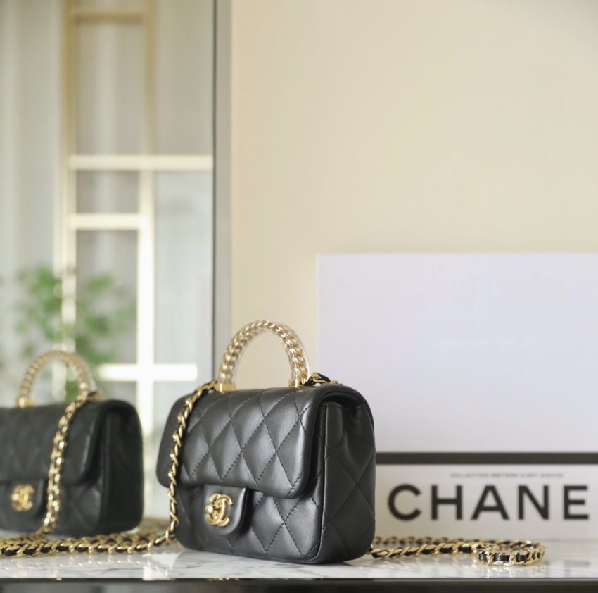 Replica CHANEL CF 19 cm Handle Black 3 Replica CHANEL CF 19 cm Handle Black - best quality luxury bag dupe