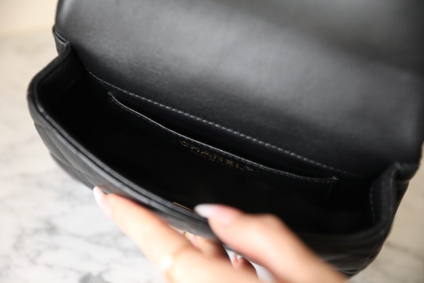 Replica CHANEL CF 19 cm Handle Black 5 Replica CHANEL CF 19 cm Handle Black - ultra-realistic fake designer tote