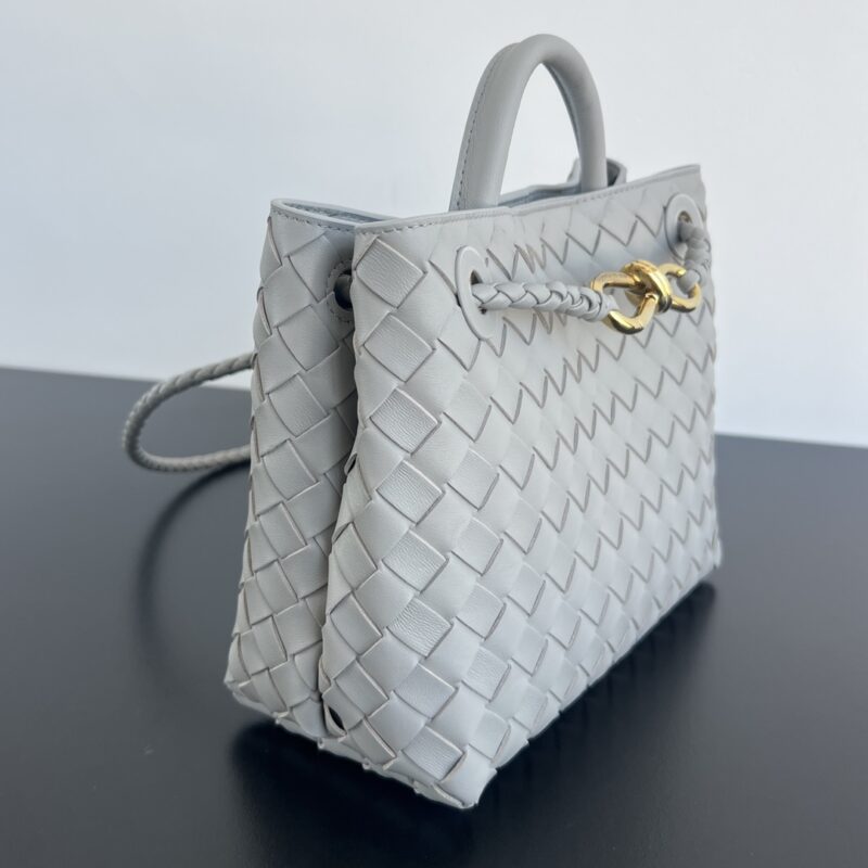 Replica Bottega Veneta Andiamo 2 Replica Bottega Veneta Andiamo - ultra-realistic fake designer tote