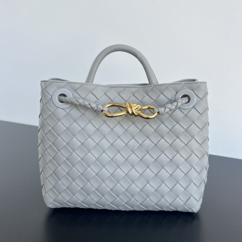 Replica Bottega Veneta Andiamo 3 Replica Bottega Veneta Andiamo - high-accuracy replica luxury purse