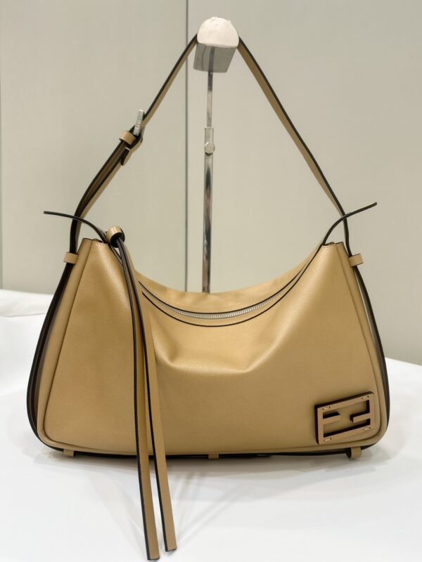 Replica Fendi Simply Brown 1 Replica Fendi Simply Brown - near-authentic luxury replica handbag