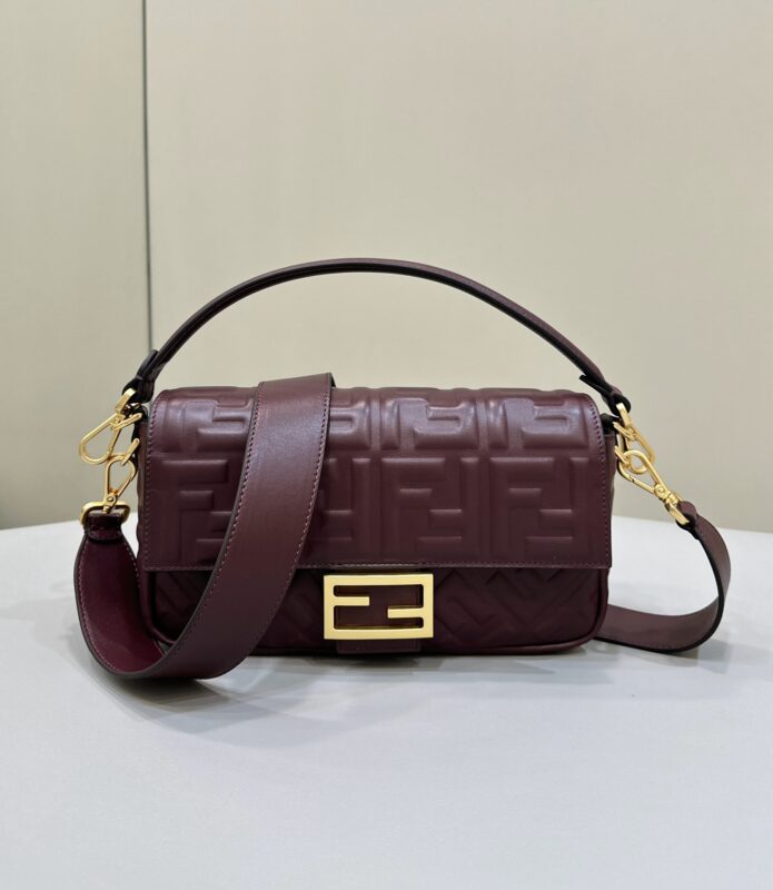Replica Fendi Baguette Bordeaux 1 Replica Fendi Baguette Bordeaux - best quality luxury bag dupe