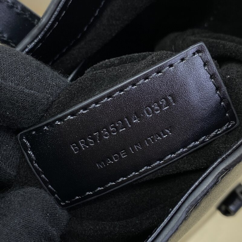 Replica YSL LE 5 A 7 Phone bag 2 Replica YSL LE 5 A 7 Phone bag - ultra-realistic fake designer tote
