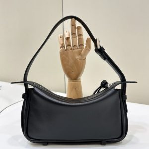 Replica Fendi Simply Black 2 Replica Fendi Simply Black - best-selling designer handbag dupe
