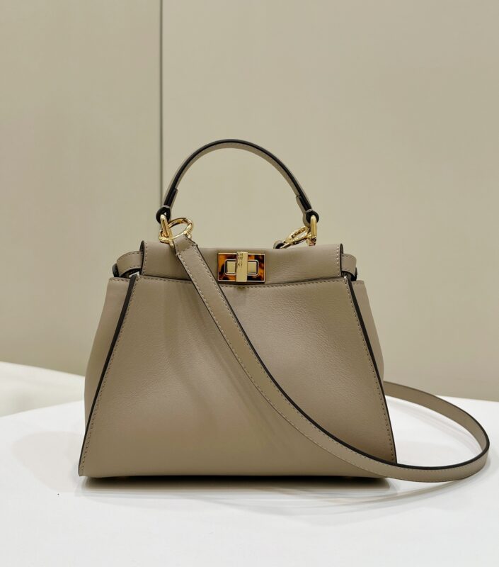 Replica Fendi Peekaboo Beige 2 Replica Fendi Peekaboo Beige - elite superclone designer purse