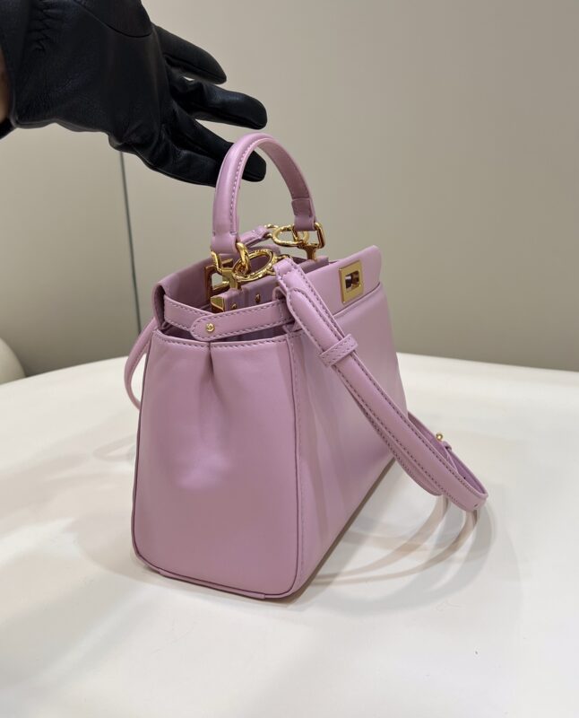 Replica Fendi Peekaboo Pink 2 Replica Fendi Peekaboo Pink - ultra-realistic fake designer tote
