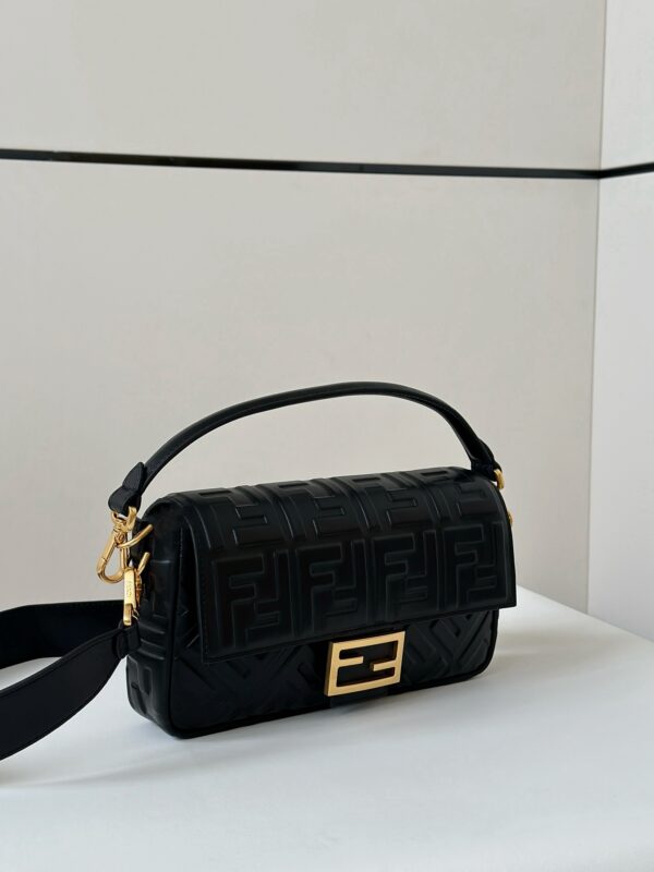 Replica Fendi Baguette Black 2 Replica Fendi Baguette Black - 1:1 designer replica handbag