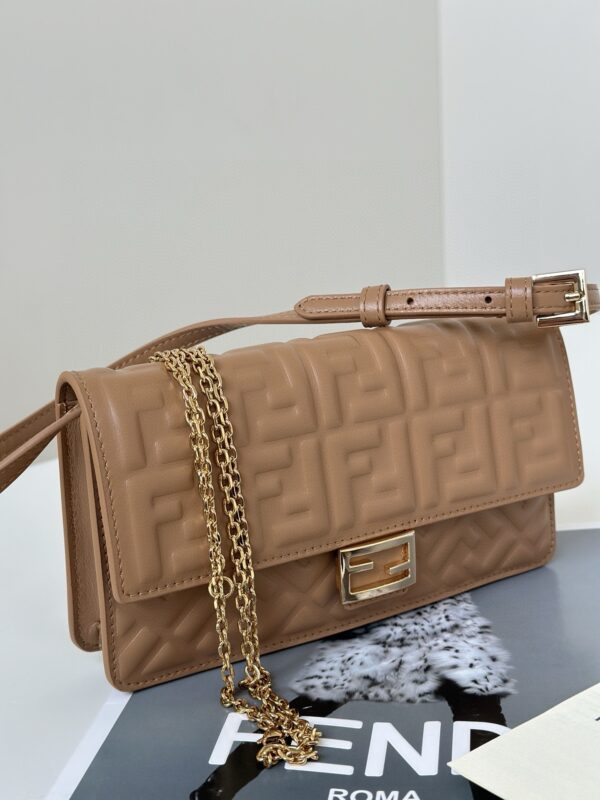 Replica Fendi Baguette Full Brown 2 Replica Fendi Baguette Full Brown - high-end fake designer purse
