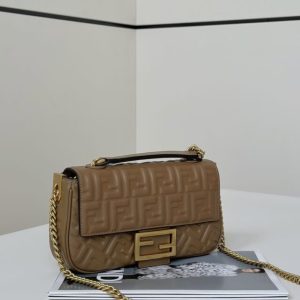 Replica Fendi Baguette Sliding Chain Brown - ultra-realistic fake designer tote