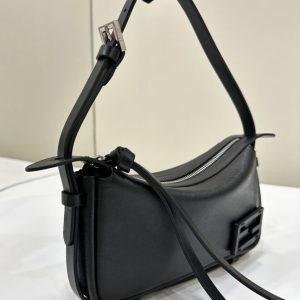 Replica Fendi Simply Black 3 Replica Fendi Simply Black - realistic designer-inspired fake bag