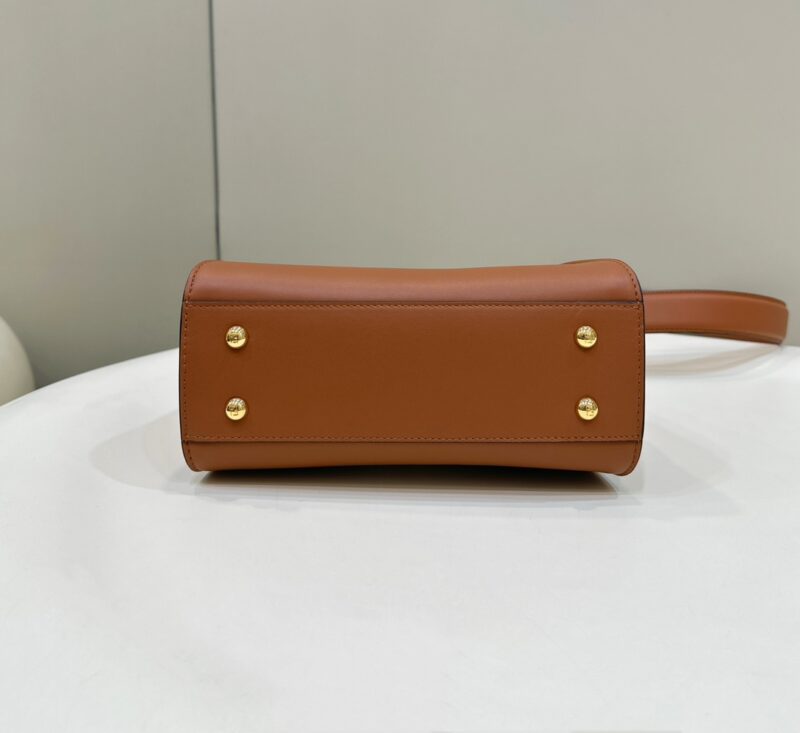 Replica Fendi Peekaboo Medium Brown 3 Replica Fendi Peekaboo Medium Brown - premium-grade designer purse dupe