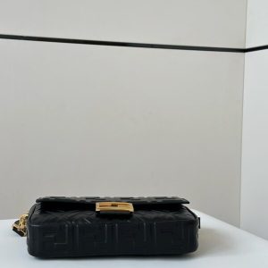 Replica Fendi Baguette Black 3 Replica Fendi Baguette Black - elite superclone designer purse