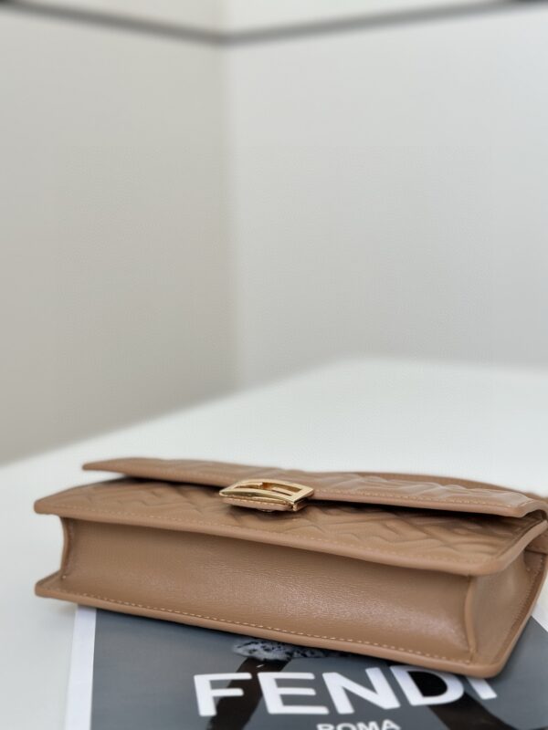 Replica Fendi Baguette Full Brown 3 Replica Fendi Baguette Full Brown - top-tier luxury replica shoulder bag