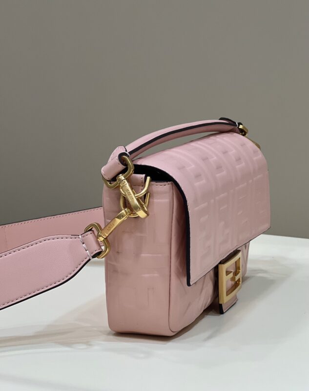 Replica Fendi Baguette Pink 4 Replica Fendi Baguette Pink - best-selling designer handbag dupe
