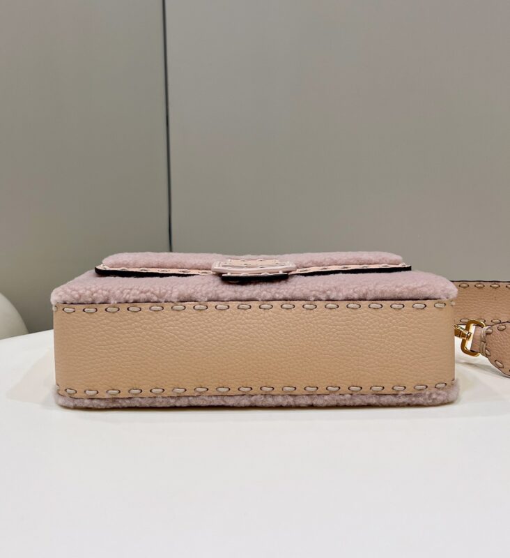 Replica Fendi Baguette Pink Wool 4 Replica Fendi Baguette Pink Wool - high-end fake designer purse